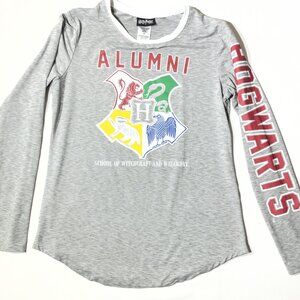 Harry Potter Hogwarts Alumni Long Sleeve Shirt  Medium  Gray Polyester Blend